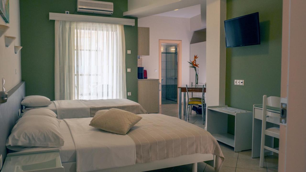 פראליה וראחו Hotel Loukas Vrachos מראה חיצוני תמונה