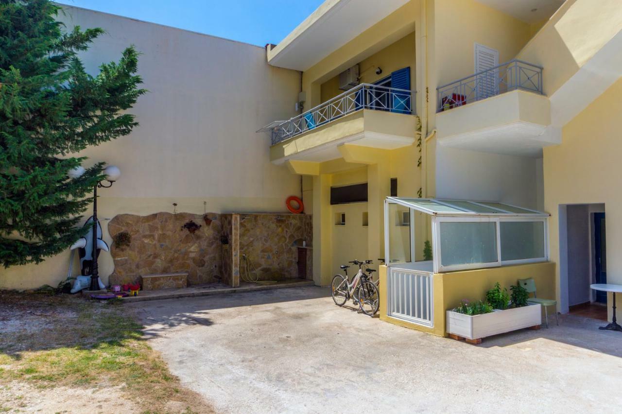 פראליה וראחו Hotel Loukas Vrachos מראה חיצוני תמונה