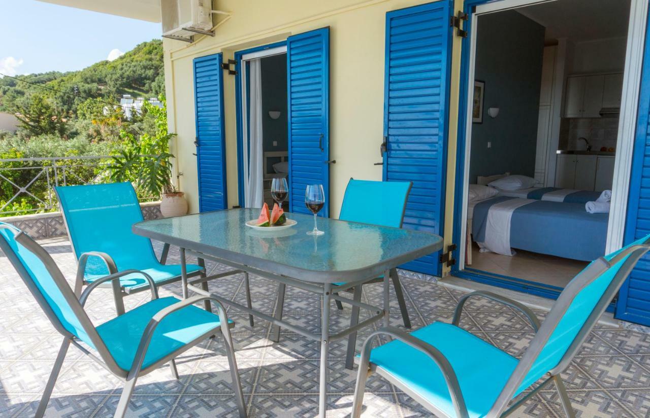פראליה וראחו Hotel Loukas Vrachos מראה חיצוני תמונה