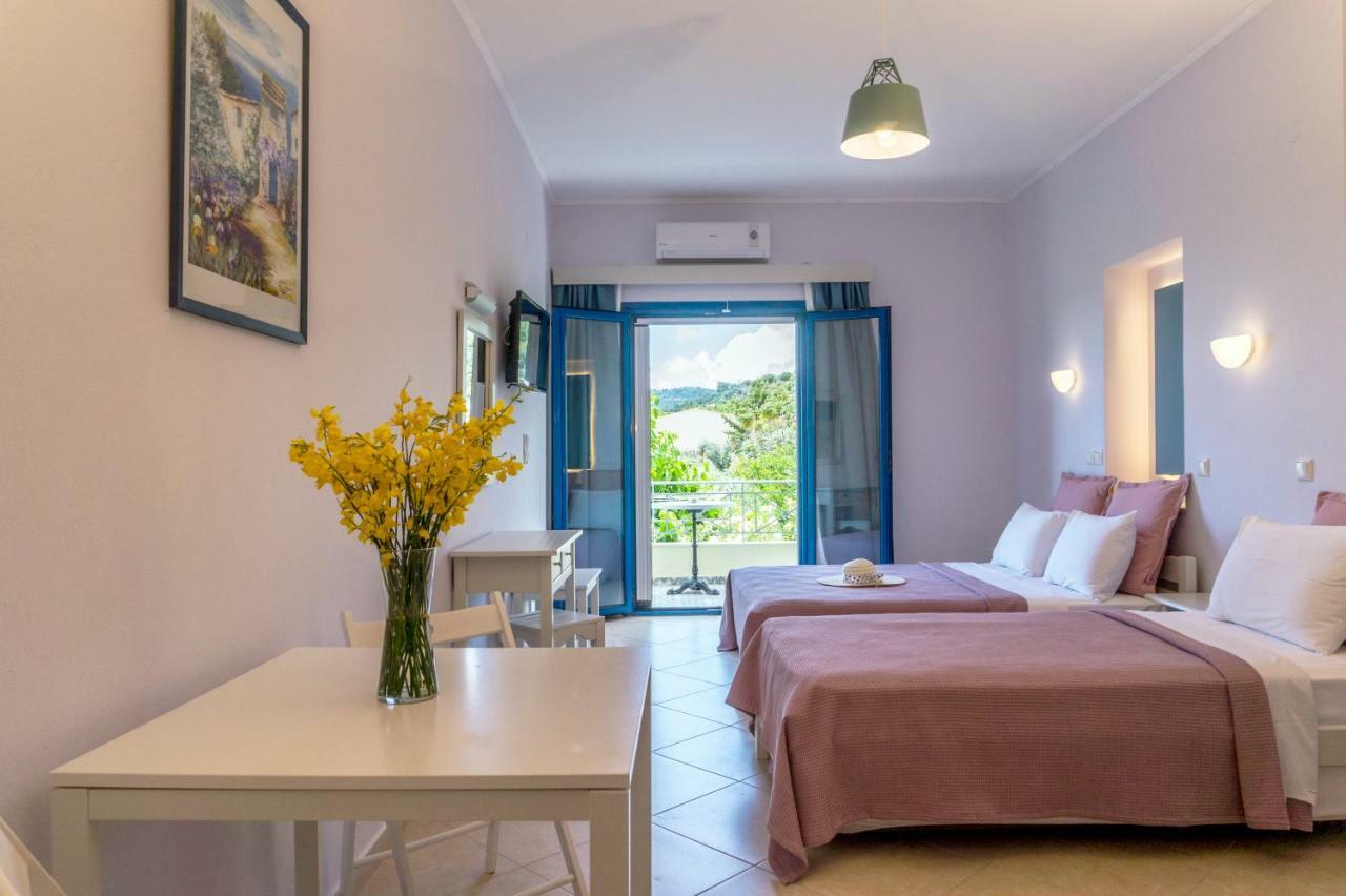 פראליה וראחו Hotel Loukas Vrachos מראה חיצוני תמונה