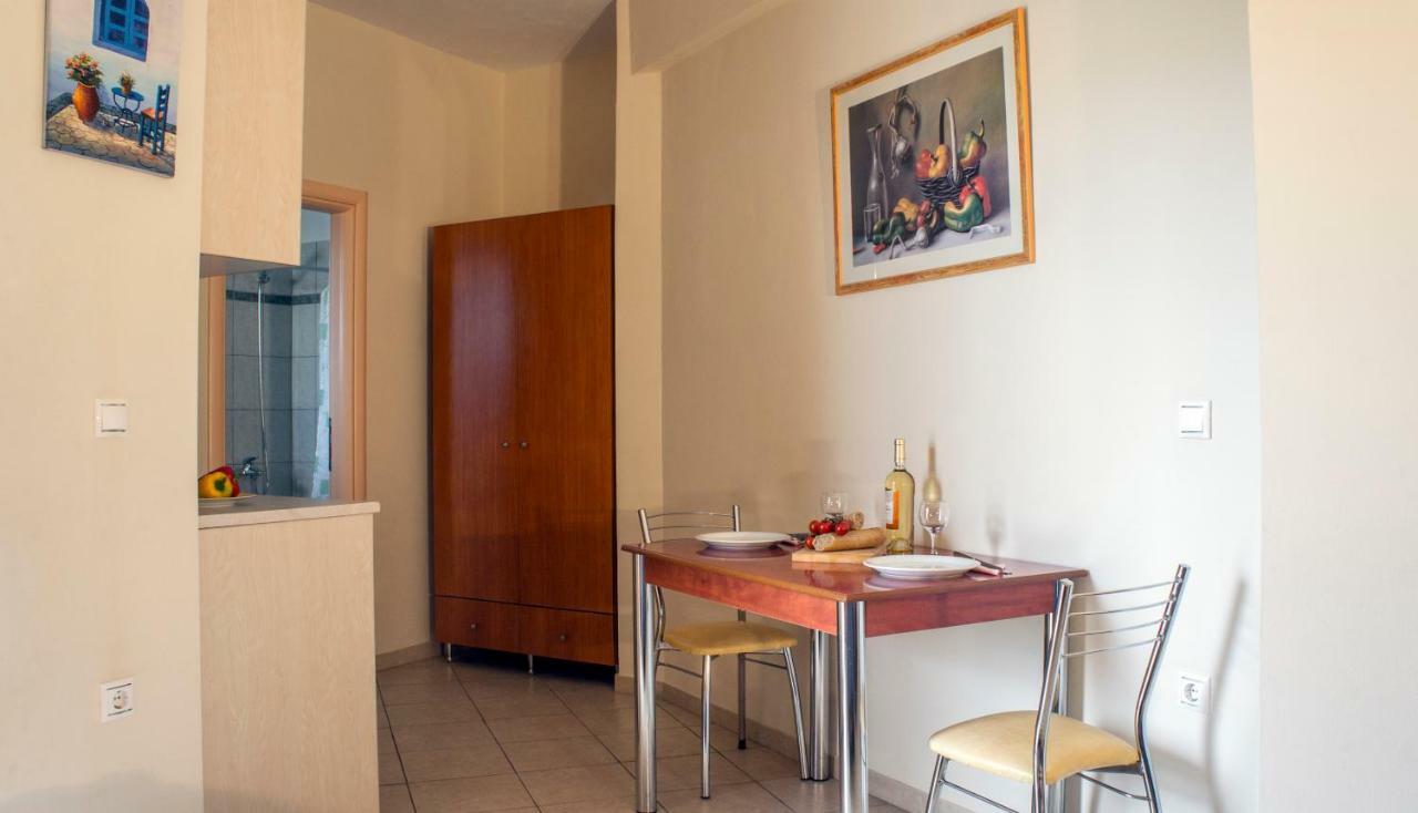 פראליה וראחו Hotel Loukas Vrachos מראה חיצוני תמונה